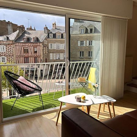 Ferienwohnung Laroche Grand Duplex Dans Le Centre Historique Avec Garage Vannes Exterior foto